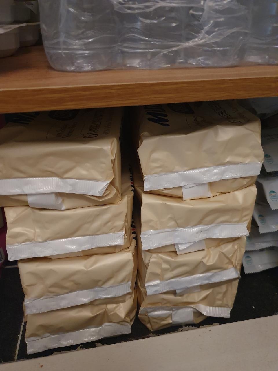 늘쟁여둬요 아침에 커피랑 먹으면 아주 좋아요