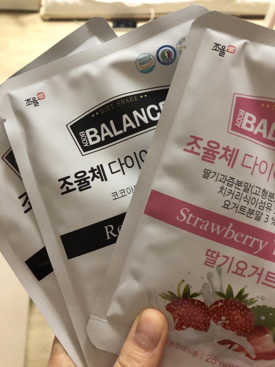 배송도 빠르고 아직 맛은 안봤지만 맛있을꺼 같아요.