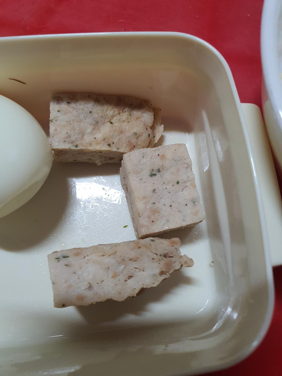 기본닭가슴살보다맛잇고 안뻑뻑해서 좋아요