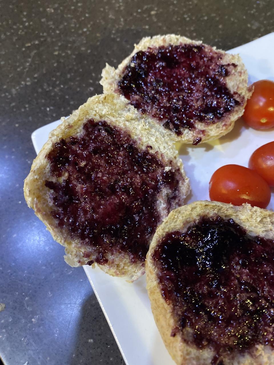 맛있어요 촉촉하공
벨라잼이랑 같이먹어요