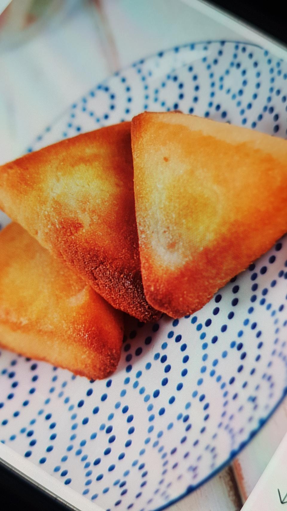 맛있어요. 그런데 저칼로리 맞나요? 달달한게 그냥 스콘 같아요.
