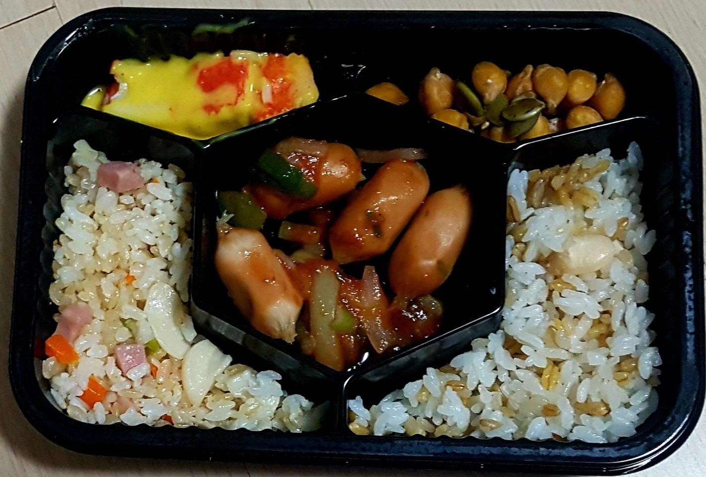 배부르지도 고프지도 않을 만한 알맞은 양이에요 고구마나 닭가슴살 방울토마토 삶은 계란 삶은 오징어로 식...