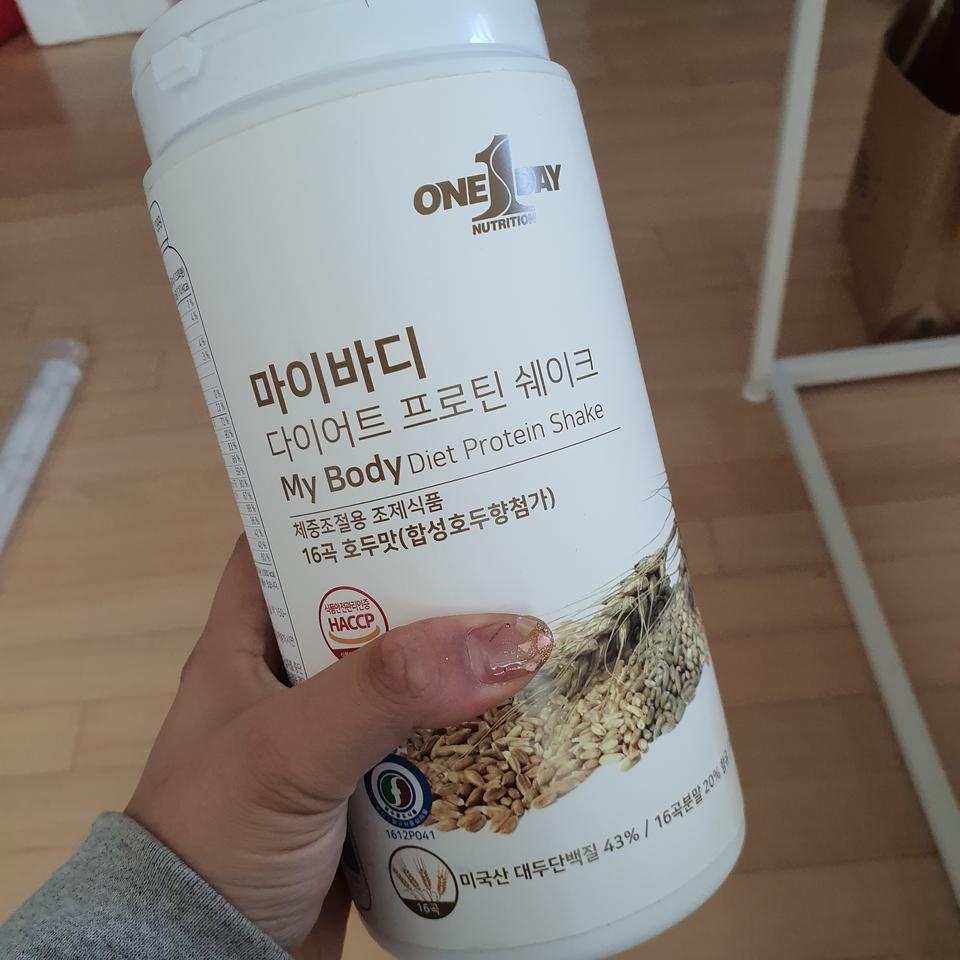 4번째 주문이에요. 호두맛 평이 좋아서 호두맛은 처음 시켜봤어요. 맛이 다양해서 좋아요.