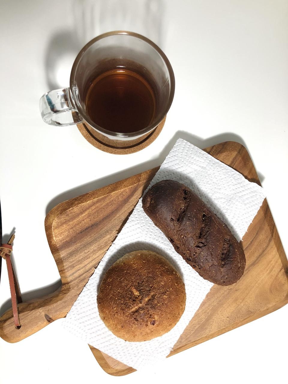 빵을 끊을 수가 없어서 통밀빵으로 먹자하고 시켰는데 맛있어요!