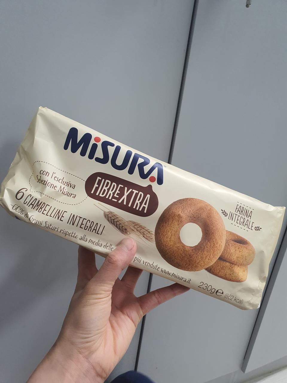 오늘 먹아봤는데 정말 건강한맛이에요
통밀이라 퍽퍽하지만 속은 불편하지 않을거같아요
일반 과자에비해 맛...