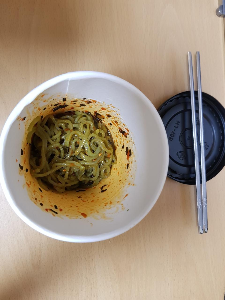 잘먹었다.
중량감 있음. 
양념이 잘배려면 어떡해 먹어야 할까?