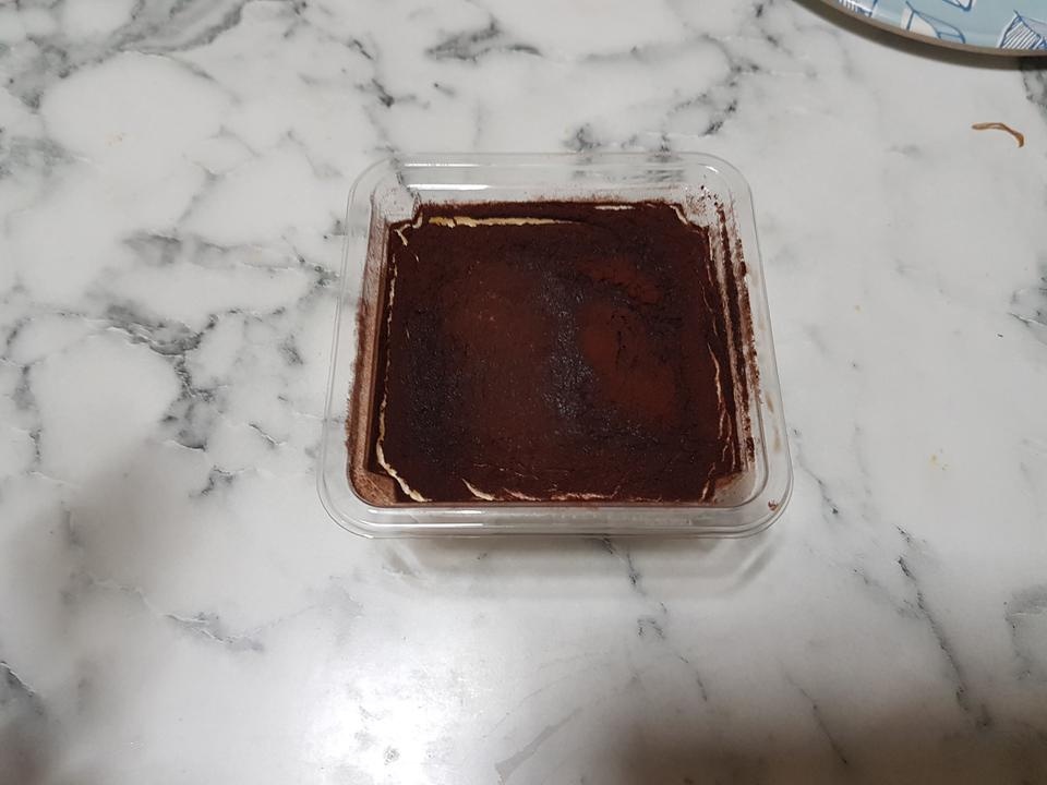 맛있네요 
사진다들 리뷰에 크게 짝어서 큼줄알았는데 생각보다 매우작네여 ㅋㅋㅋ 왜 2갣개한번에먹었다는...