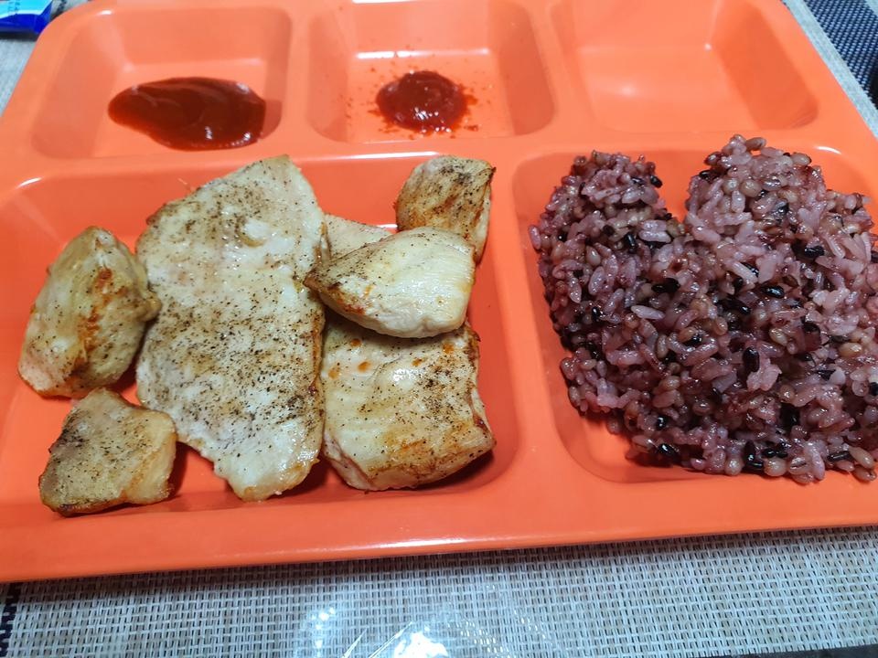 어머니한테 선물로 보내드렸는데. 맛있으시데요 ^^