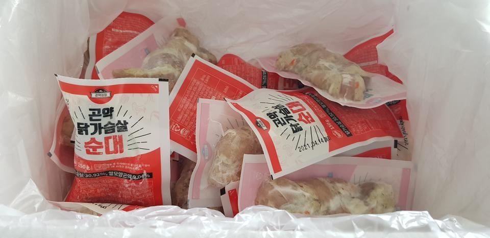 칼로리가 적어서 맘편히 먹을수 있고 조리가 간편해서 좋아요~