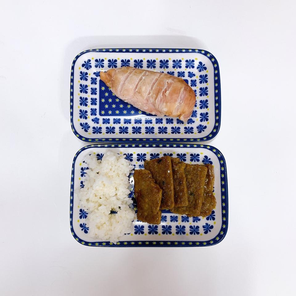 가격이 저렴해서 좋았어요. 근데 마늘맛이 크게 느껴지진 않았습니다 ㅠㅠ 그치만 다이어트용으로 한끼 채우...