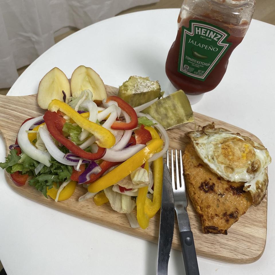 진짜 맛있어요
부드럽고
특히 치즈불닭맛 제 최애입니다!!!!