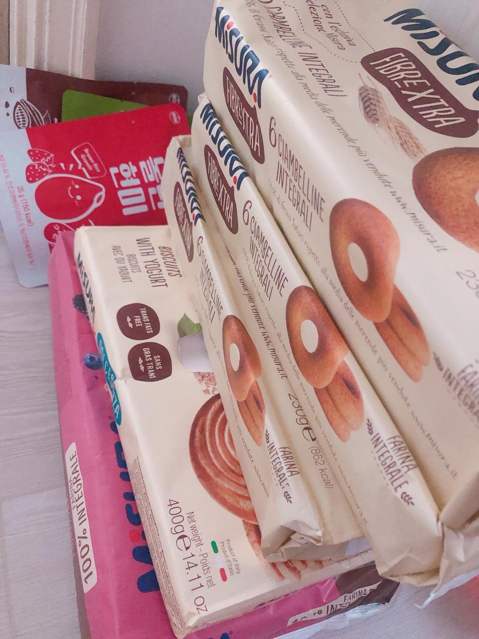 맛있어요. 간식으로 먹기 딱 좋아요