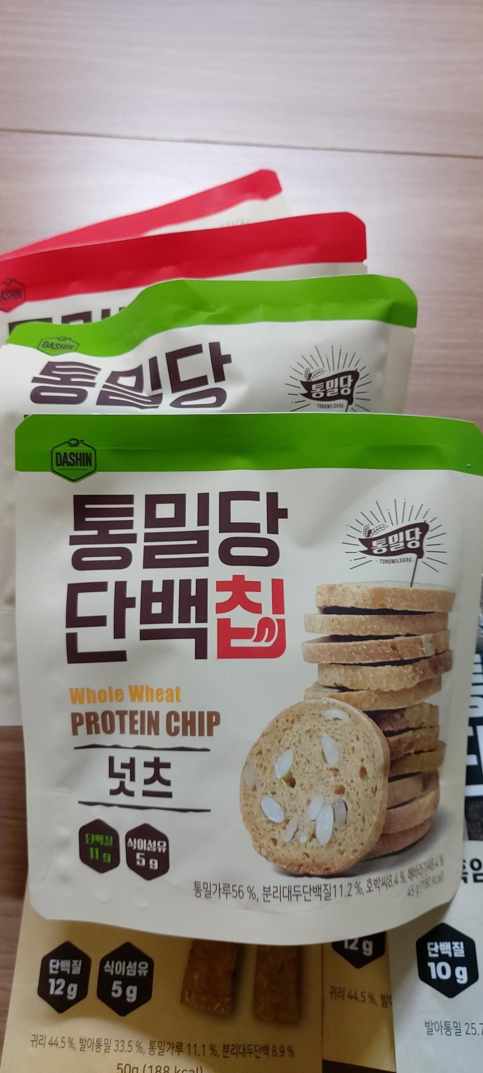 고소하고 오독오독 식감 좋고
맛있어요