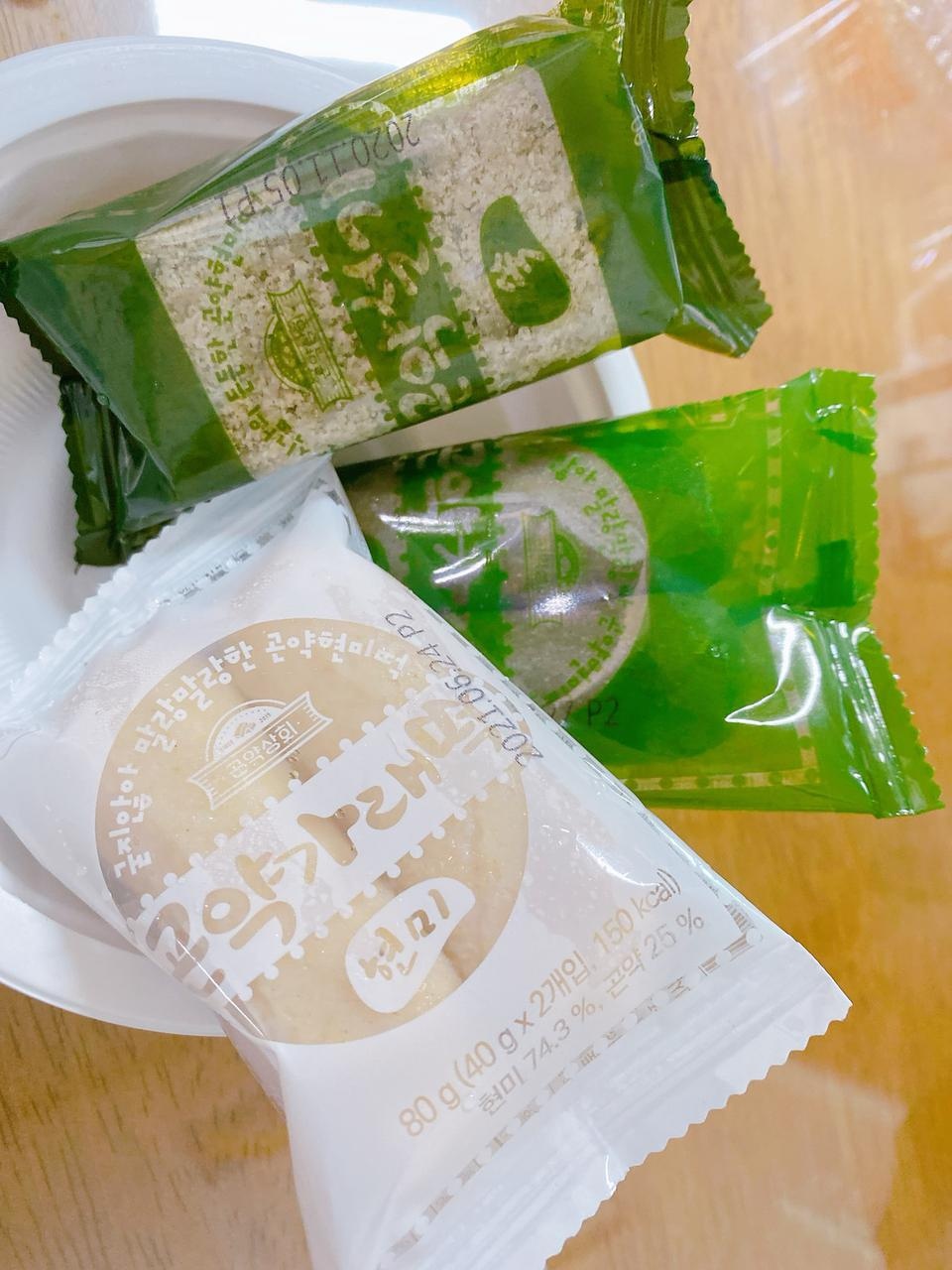 맛도 있고 곤약과 현미로 만든 떡이라
그냥 일반떡 먹는 것보다 마음이 편하네요
맛도 일반떡과 차이없어요!...