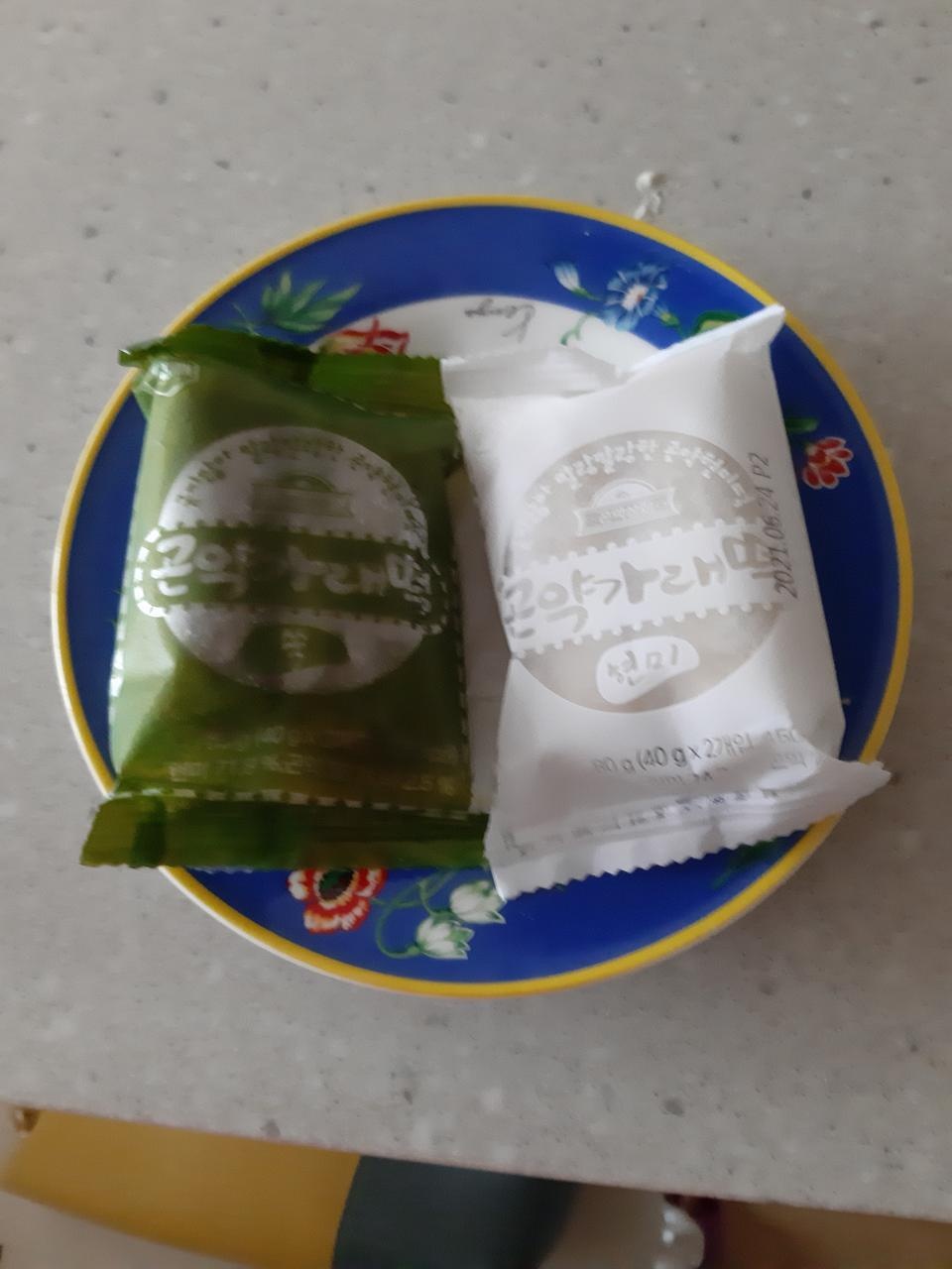 담백하고 맛있습니다 밀가루를 먹으면 소화가 안되서 아침에 먹던 빵을 가래떡으로 바꾸려고 구매했습니다 ...