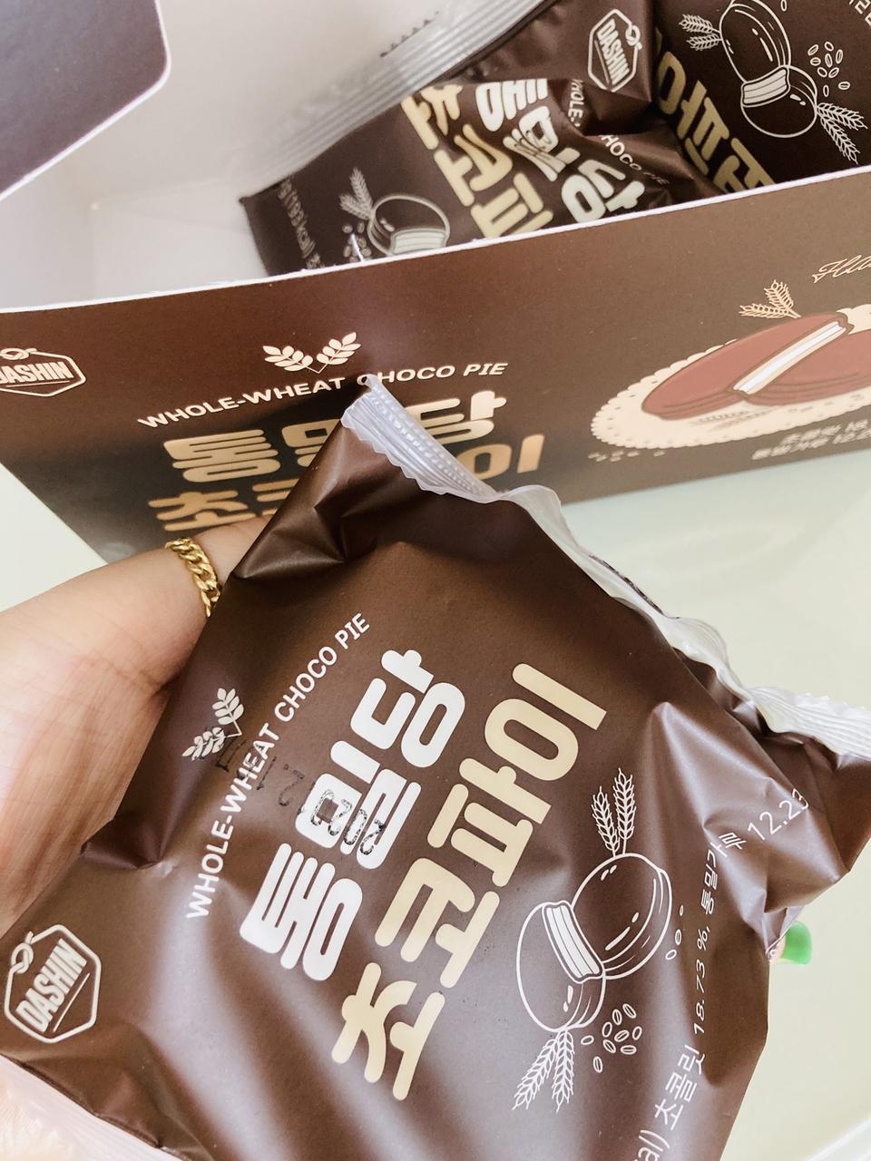 한시간전에 받고 시식!!
맛이써요
가끔 요런류 실패한적이 있어 걱정했는데
굿이에요
다만 당이2g있던데 다...