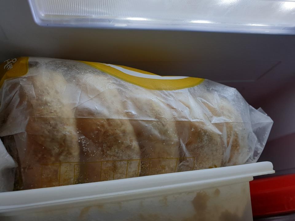 맛있어요. 담백하고, 여러가지 구입해서 잘 먹고 있어요. 우리가족은 여기서 주문해서 먹기로 했어요.