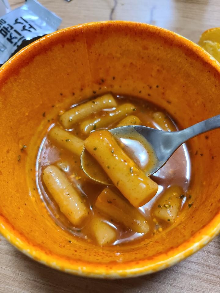 떡좋아해서 곤약떡 많이 사 먹었는데
편하게 먹을수 있고 좋네요 ㅋㅋㅋ