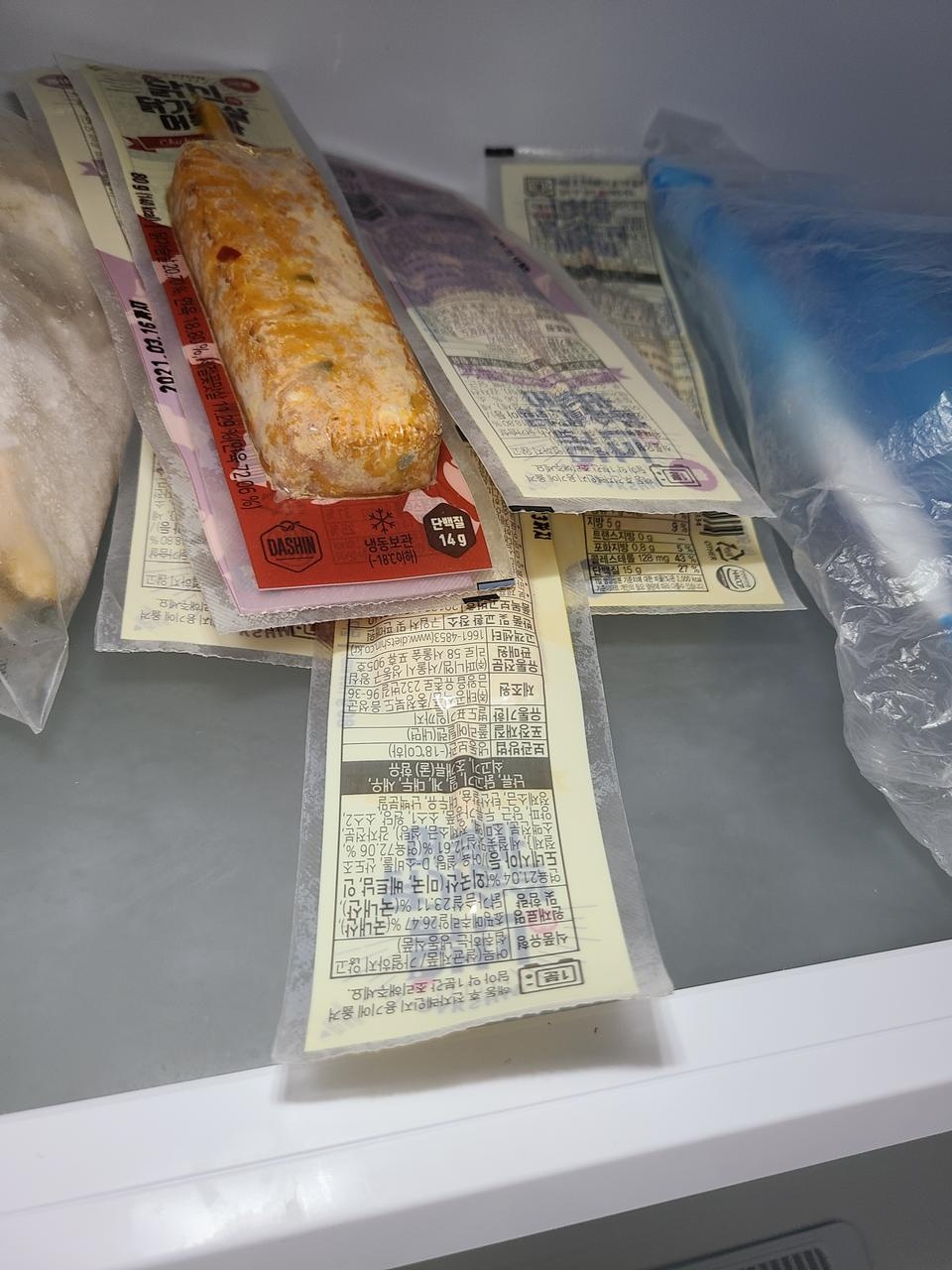 빠른배송 감사 매운맛보다순한맛이 저는 더맛있었어요