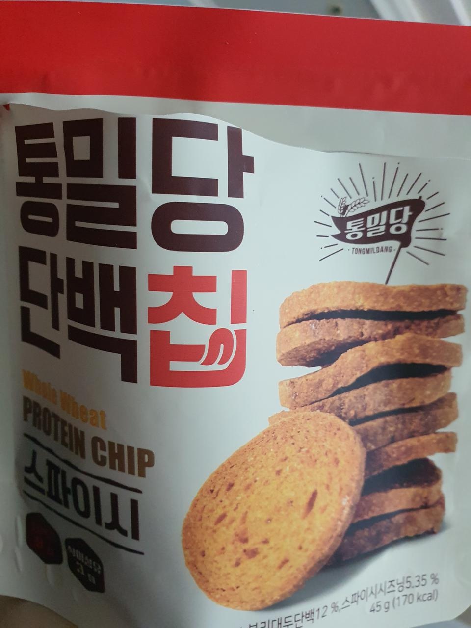 다욧중인 딸을 위해 주문.. 칼로리도 적고  맛까지 쵝오네요~재구매 꼬우~
쟁여야겠어요