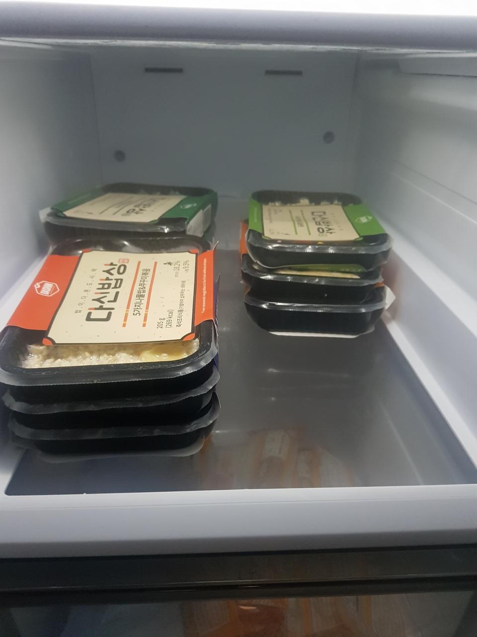 냉장고에잘넣어났구 다이어트만하면되겠죵?