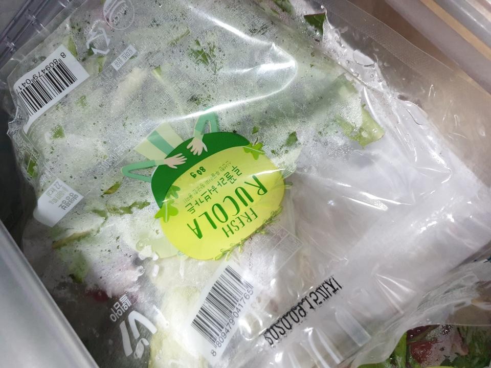 배송엄청빠르규 채소도 신선해요~~