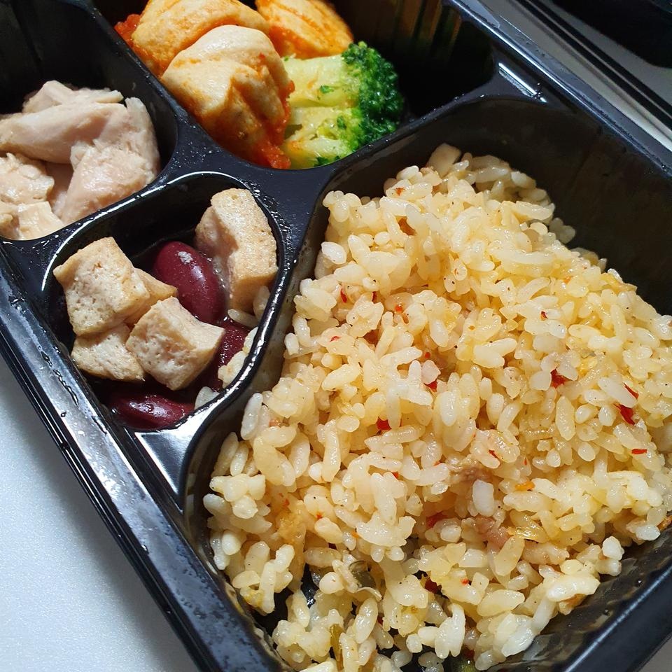 맛있어요
좋아요
여러가지맛 시켜서 먹고싶은거 먹으니 좋아요