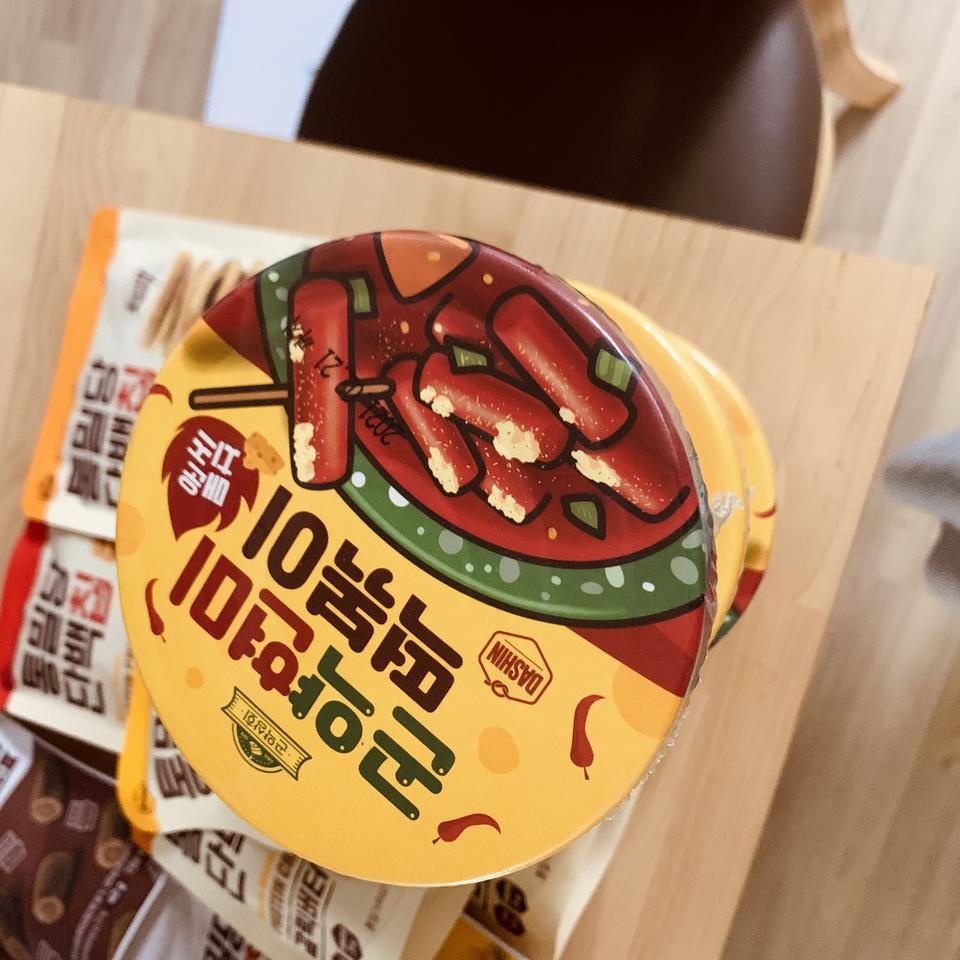 떡볶이 너무 맛있어서 재구매했어요!
떡볶이 좋아하는데 매콤하니 조금더 건강하게 간편하게 먹을수 있어서 ...
