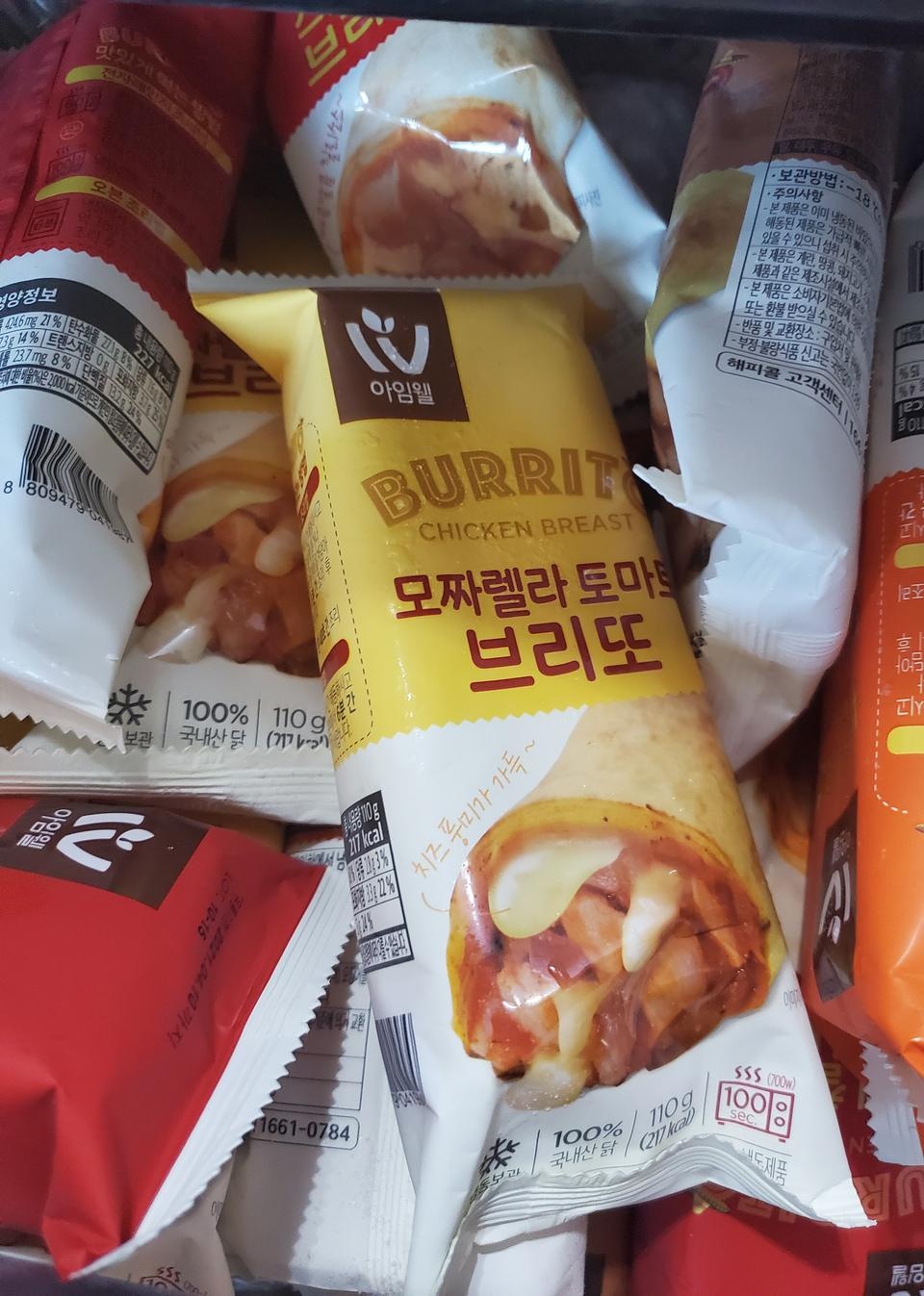 배송도 빠르고 포장도 깔끔하고 냉동상태로 전자랜지 2분,그리고 오분에 살짝 구었더니 더 맛 좋아요
