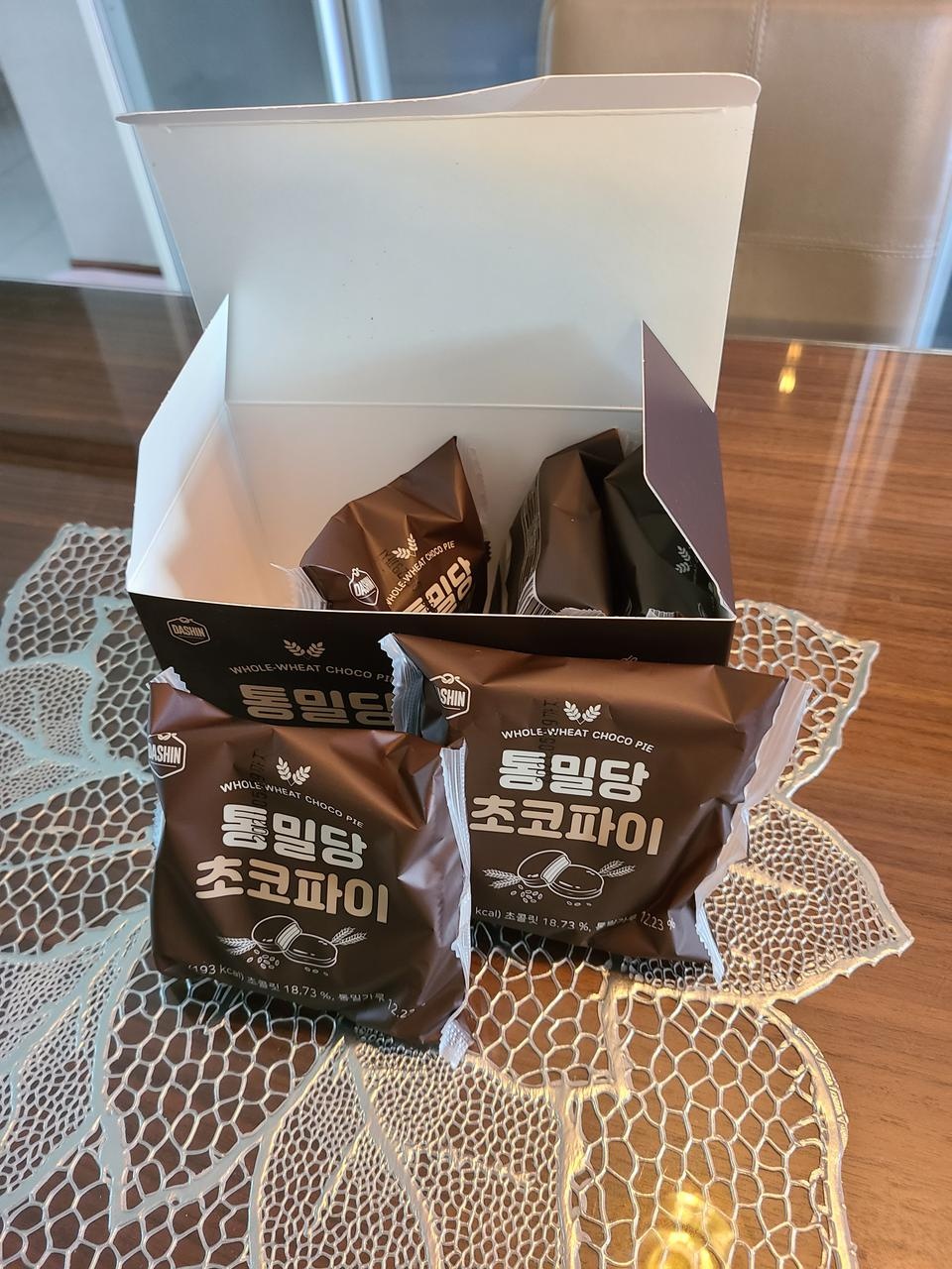 달지않고 맛있어요 다이어트하면서 초코파이 즐길수 있어서 좋아요^^