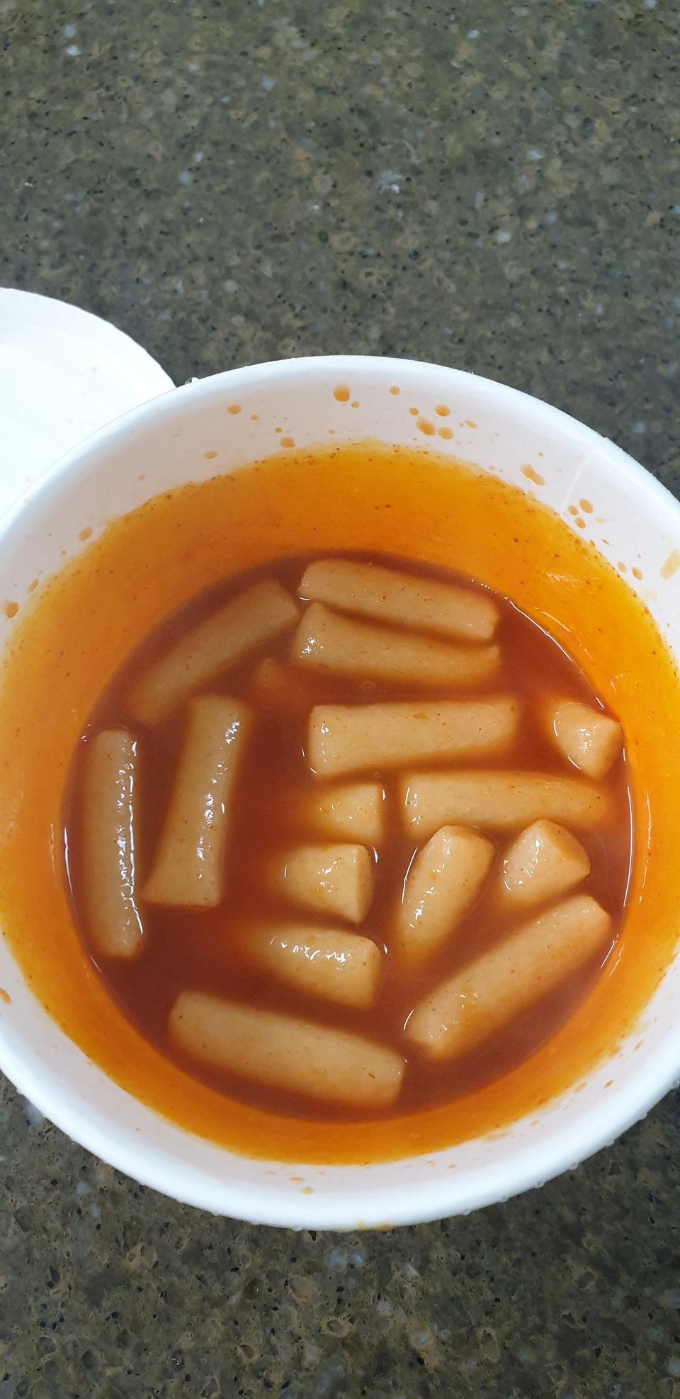 국물은 달고 떡은 맹맛, 배송 느리고요