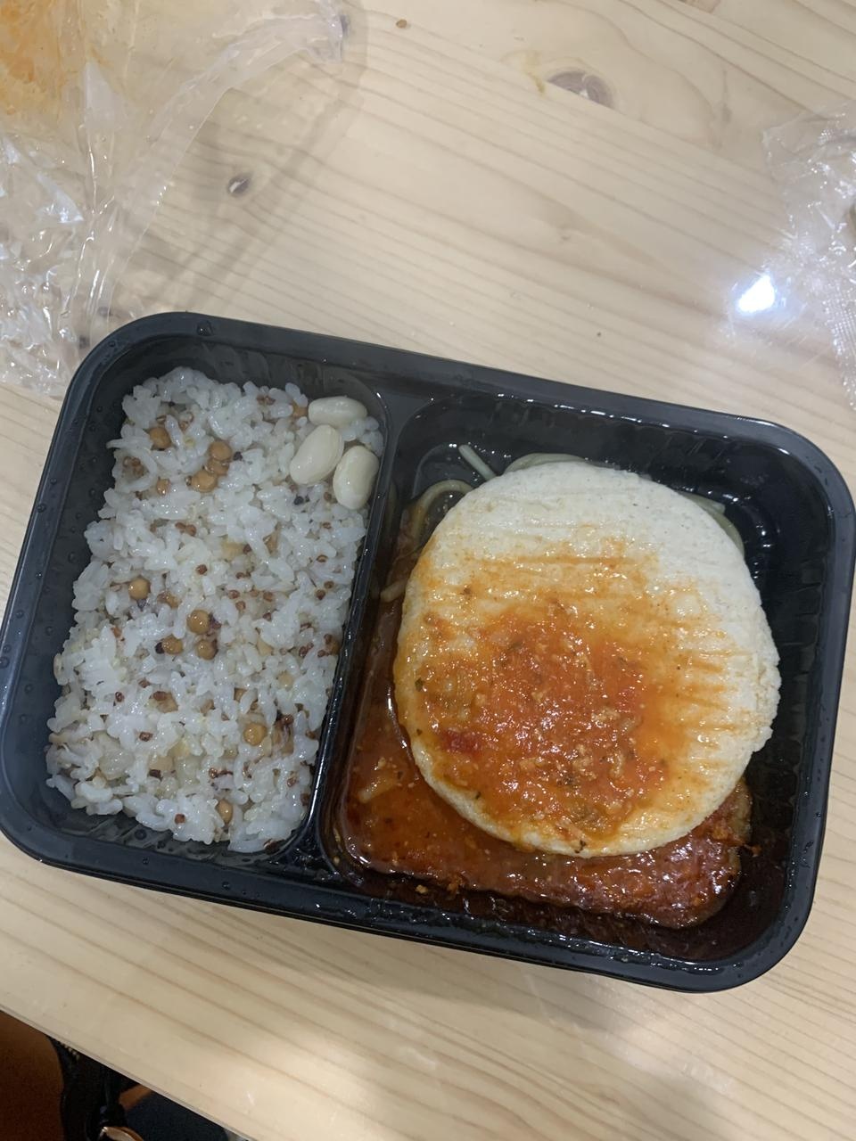작ㅇㅏ보였는데 먹고나니 포만감이
닭 가슴살이 이렇게 맛있을 일이냐며