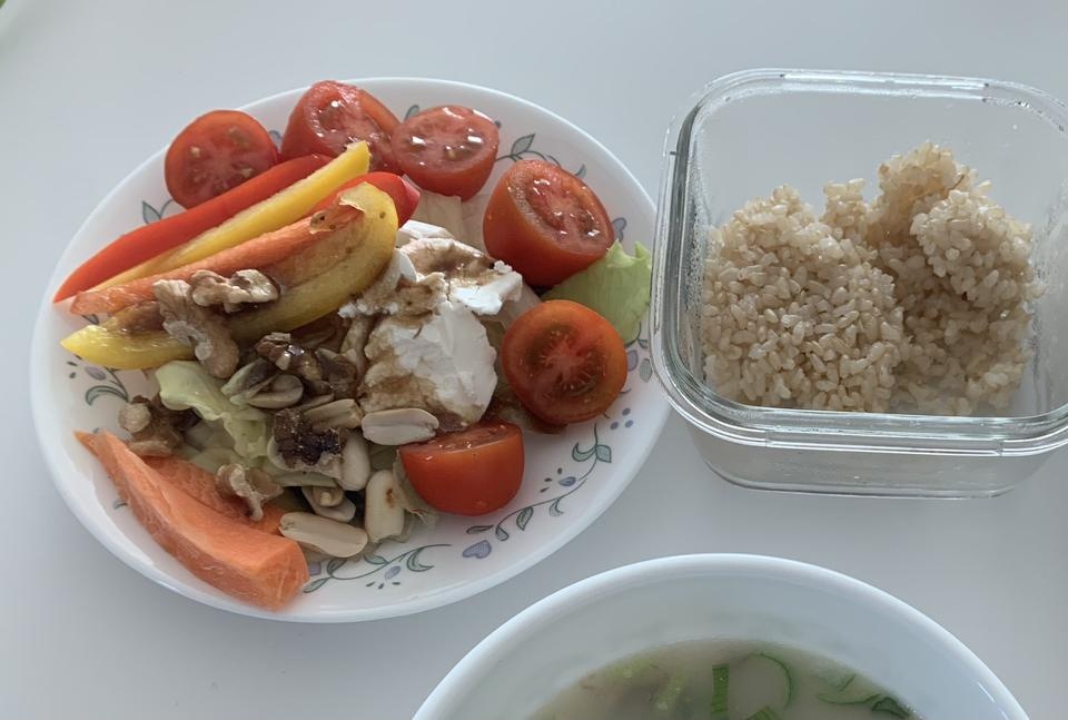 식단 조절때문에 당이 적은걸로 찾다가
리뷰보고 구입하게 되었어요
샐러드랑 발사믹 식초 같이 먹으니 맛나...