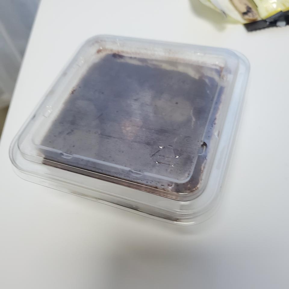 옷 좀 작긴하지만 엄마가 맛있다 하시네요