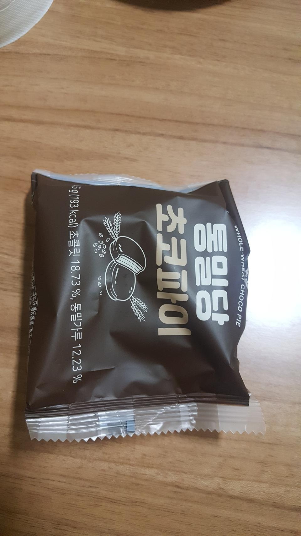 마쉬멜로우를싫어해서 요거시켯는데..
몽쉘같은 크림이아니라 아쉬워요