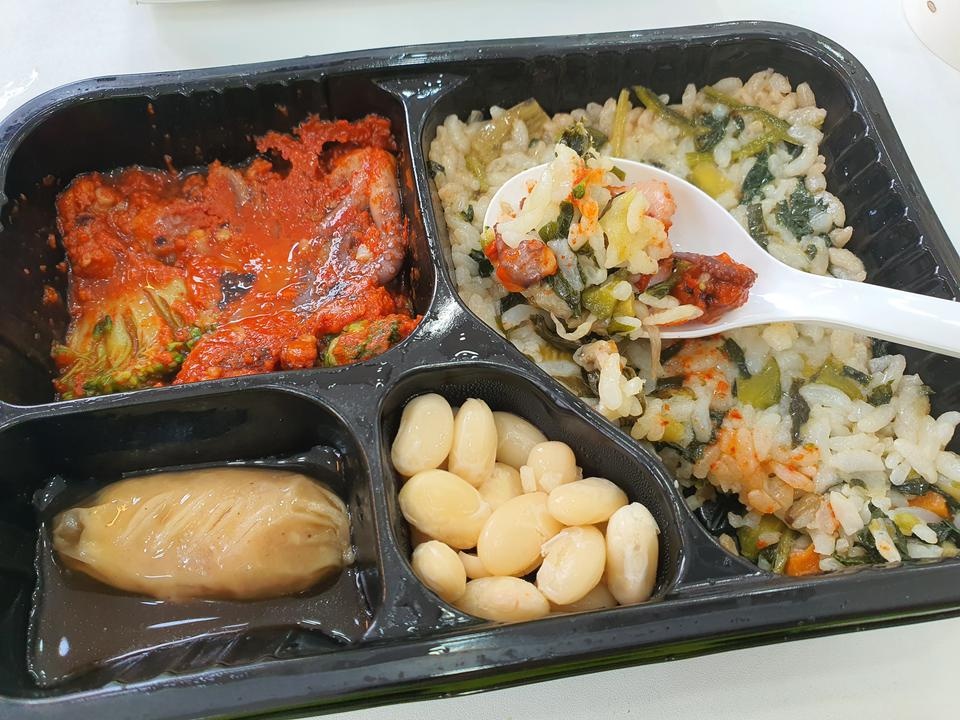 맛있네요
전자렌지만 돌리면되고 좋아요