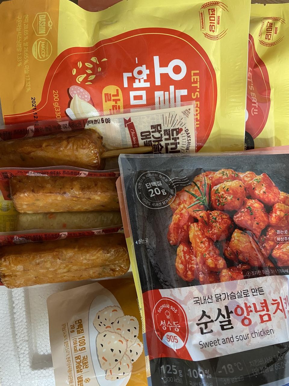 배송 빨라요. 다른 맛만 먹어봤는데 갈릭맛 궁금해서 주문했어요. 다신샵은 주문하는 제품 거의 다 맛있는 ...