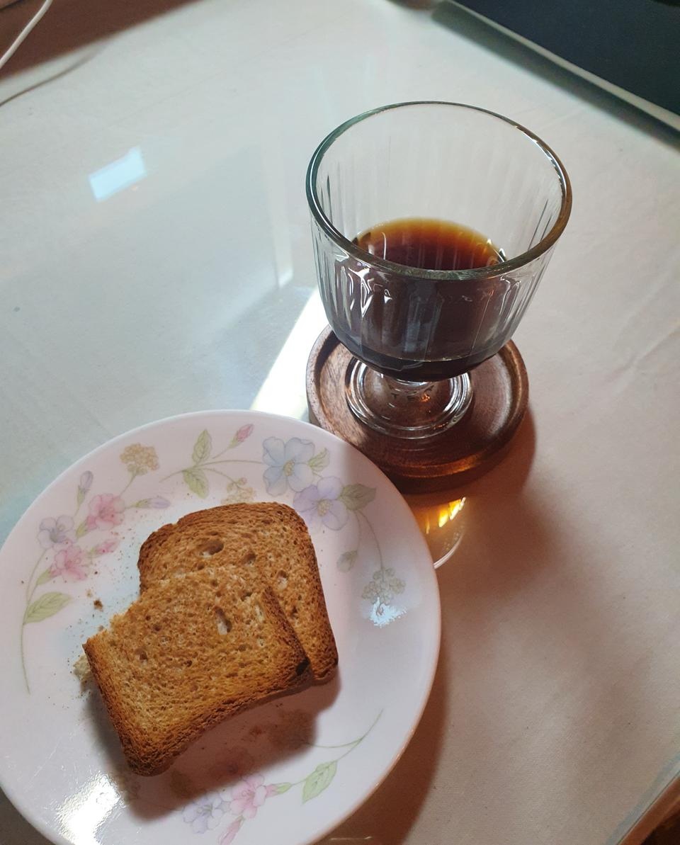 간단 식사로 만만하고 입맛에도 잘 맞고 부담없어 좋아요