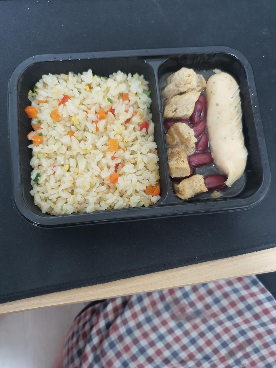 맛있어요 간편하고 가격도 적당해서 굿