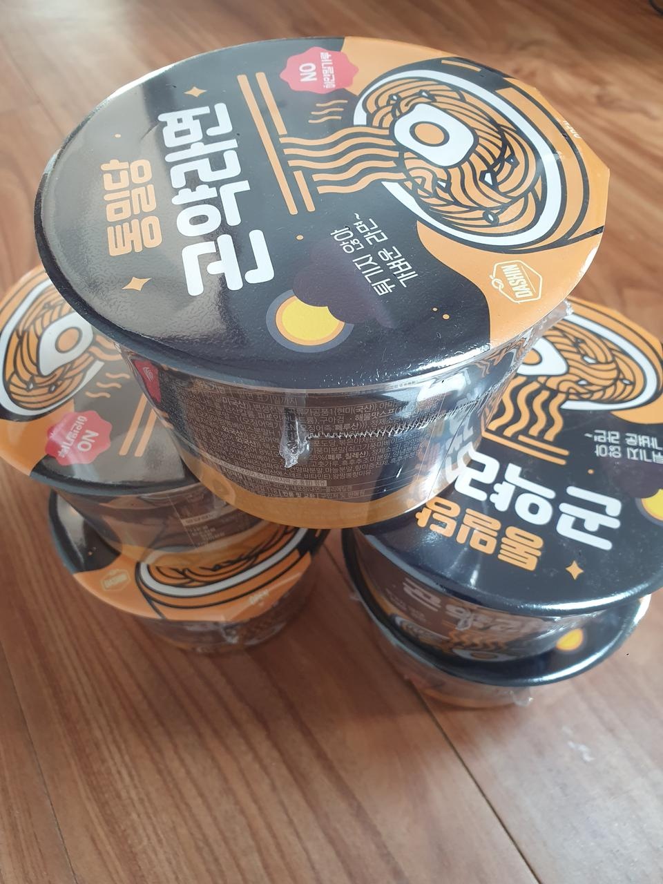 빠르게 잘 받았습이다. 다이어트중에 라면이 땡길땐 이만한게 없네요. 번창하세요.