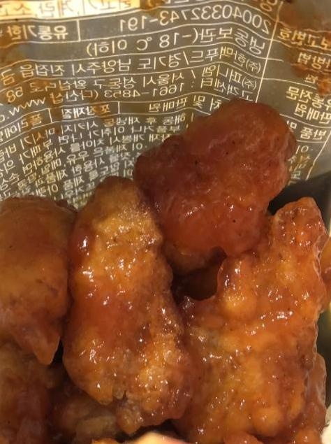 너무 맛있어요ㅠㅠ 그냥 닭강정맛...또 쟁여야겠어요 하나만 먹기에는 양이 부족하지만 너무 맛있어서 두봉...