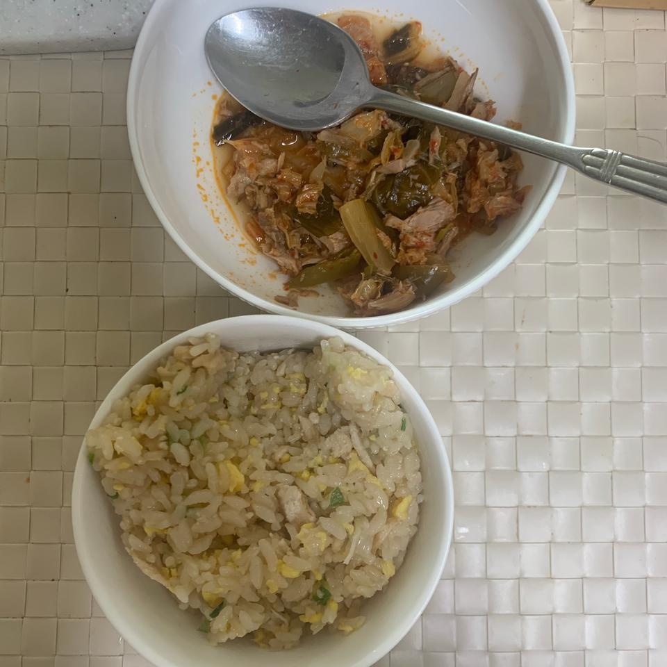 간편하게 먹을 수 있어서 좋고 맛있어요 ㅎㅎㅎ
