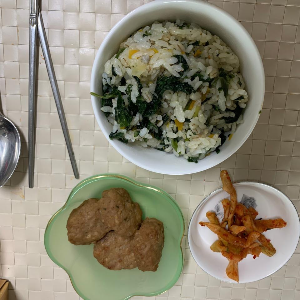 맛있어요!! 시래기도 엄청 많아요