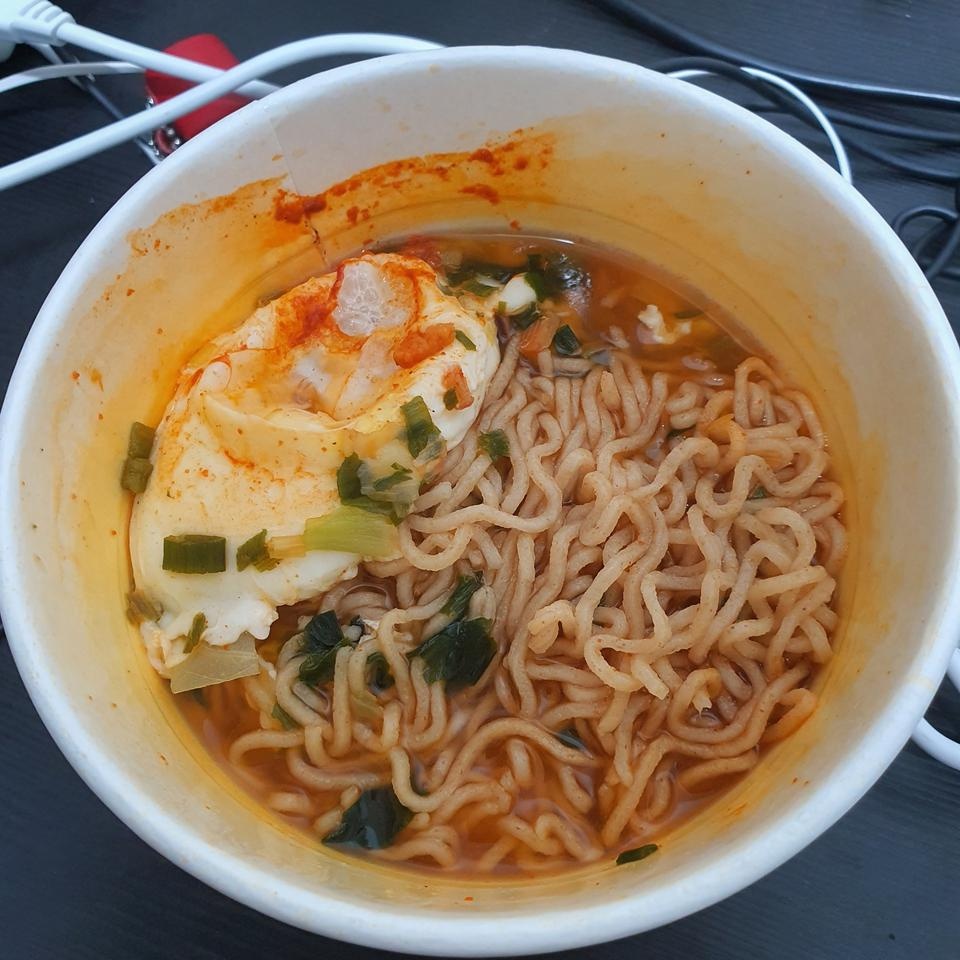 건강한 라면 맛이에요