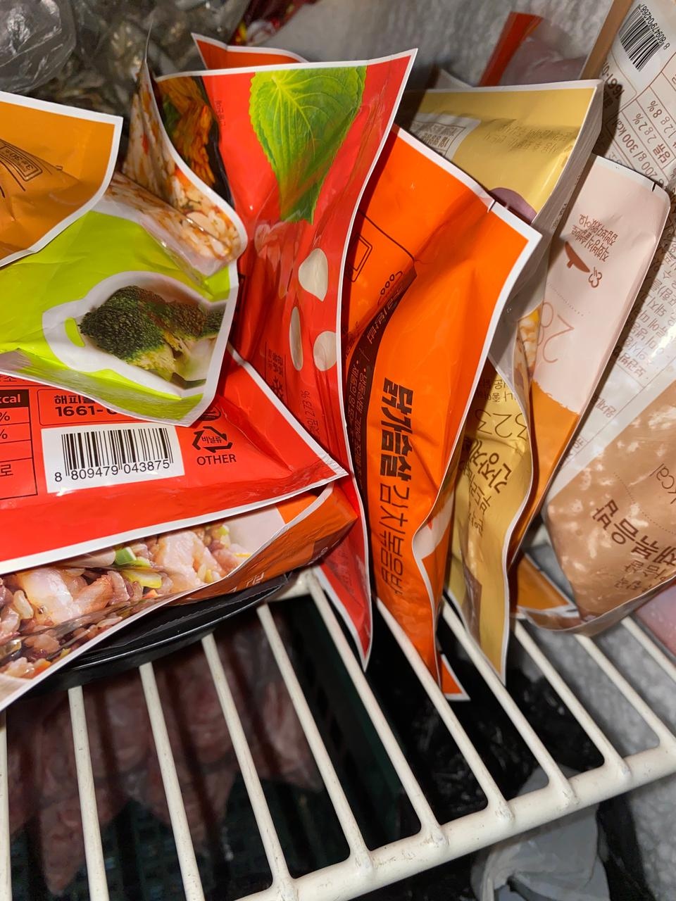 아직 먹지 않았지만 구성이 좋은것 같습니다