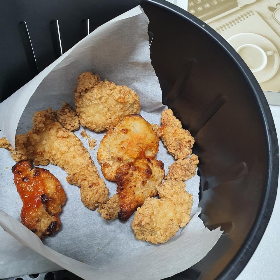 에어프라이어에 돌려 먹으니까 더 맛있어요