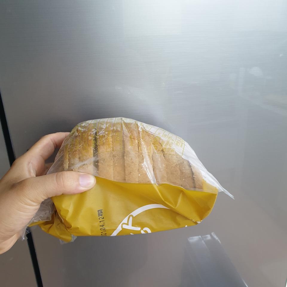 다른빵들은 다 먹어버렸어요
넘 맛있어요..