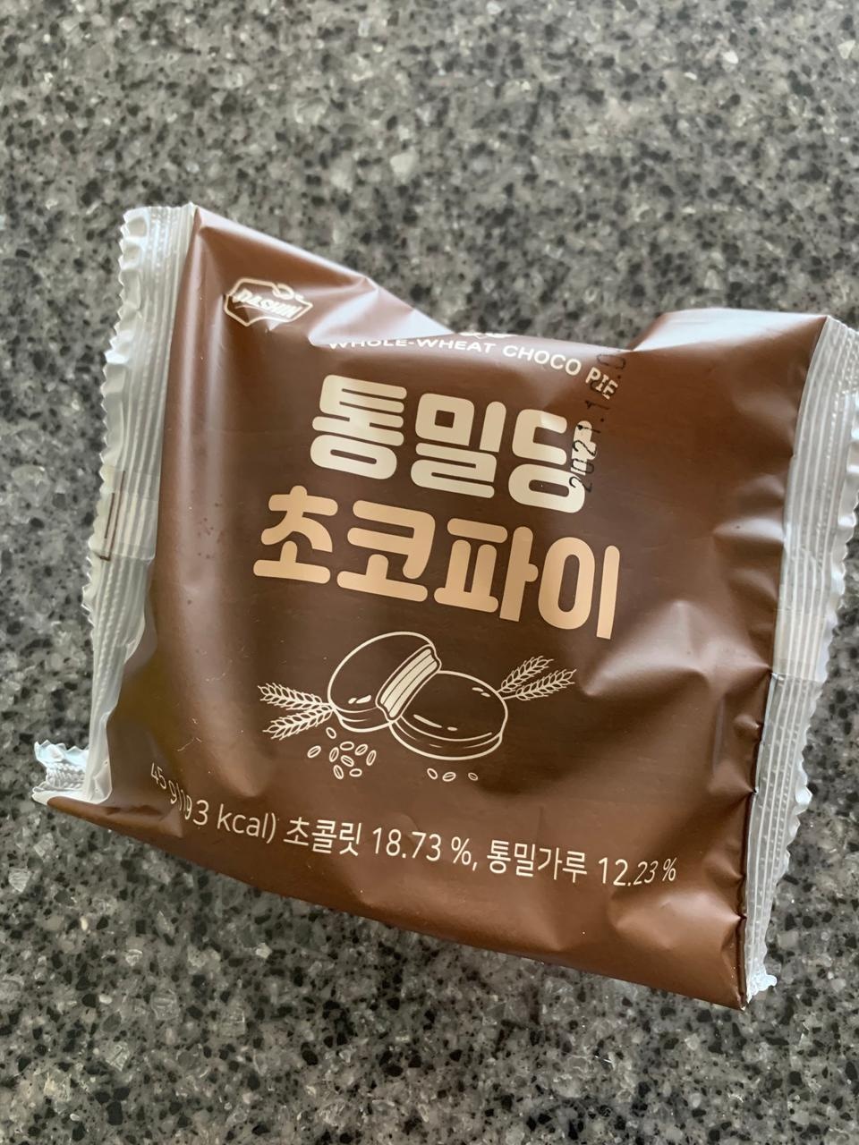 2달차 다이어터인데 단게 너무 땡겨서 구매해봤어요. 일단 통밀이라 안심이 되고 폭신폭신 넘 맛나요!! 이렇...