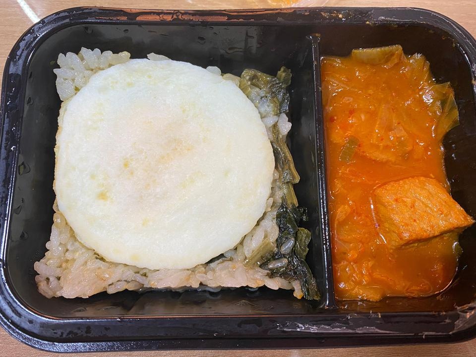 맛있게 잘 먹어서 재구매 했습니다. 작지만 배부르고 맛있어요