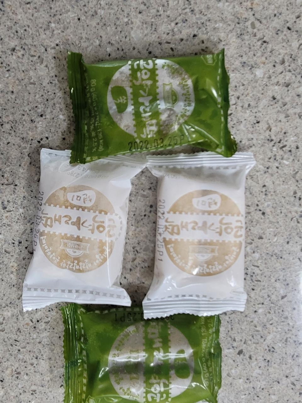 실온에 뒀다 먹으니 완전 맛나요ㅎ 쌀이 아닌데도 쫀득쫀득 맛나요
